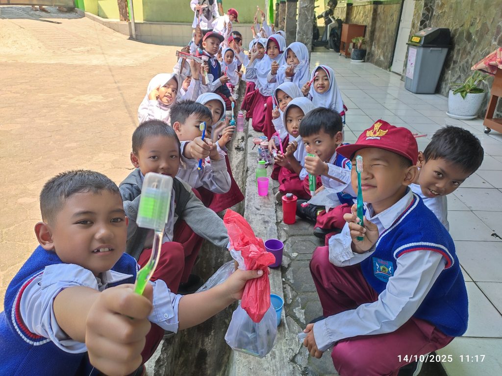 Kegiatan Menggosok Gigi menggosokgigi